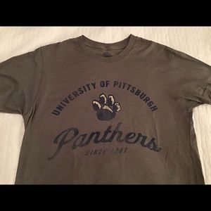 *BOGO* Pittsburgh Panthers Medium T Shirt